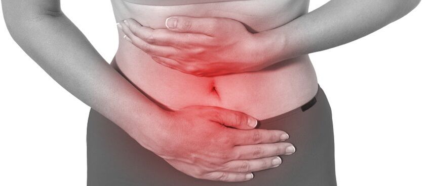 A dor abdominal pode producirse debido á osteocondrose
